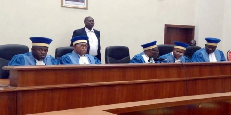 cour-constitutionnelle17102016