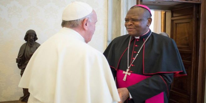 Mgr Ambongo et Pape François