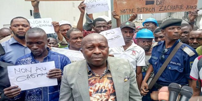 Le député Toussaint Alonga au chevet des agents de FAB Congo (Ph. Tiers)