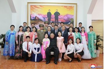 KIM JONG UN visite l’Ambassade coréenne 2