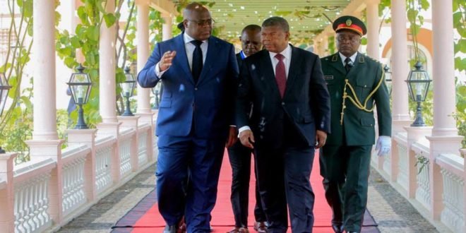 Le président de la République démocratique du Congo, Félix Tshisekedi, reçu par son homologue angolais, João Lourenço, à Luanda, le 5 février 2019