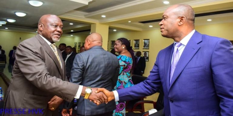 Gentiny Ngobila réunit les hauts cadres de Fcc et Cach-