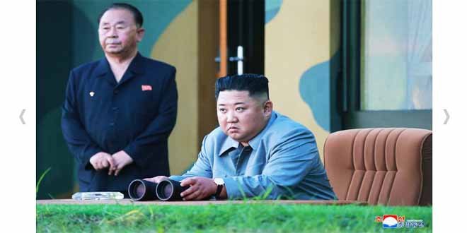 KIM JONG UN dirige le tir de démonstration d’une nouvelle arme téléguidée tactique