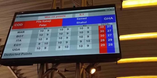 Le tableau d'affichage indiquant la qualification en finale du boxeur congolais, Pita Kabeji dans la catégorie des moins de 81 kg au détriment du ghanéen Samed Shakul