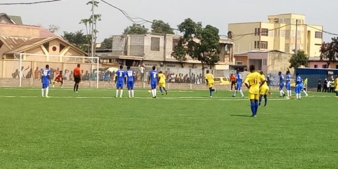 Dijack en jaune a surclassé New Jenovie en bleu et blanc (5-2) pour le compte de la 2ème journée de l'Epfkin - Stade municipal de Lemba