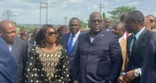 Félix Tshisekedi aux chevets des victimes de l accident de Mbanza Ngungu