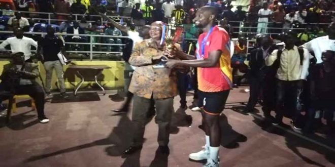 Le VC Espoir remporte son 5ème titre de l'histoire de la Coupe du Congo avec au passage un 3ème d'affilée. Le VC Mwangaza a mordu une fois de plus l'hameçon