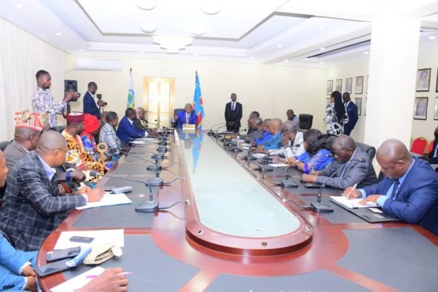 Kinshasa : Gentiny Ngobila rappelle à l'ordre pour la vente des terres