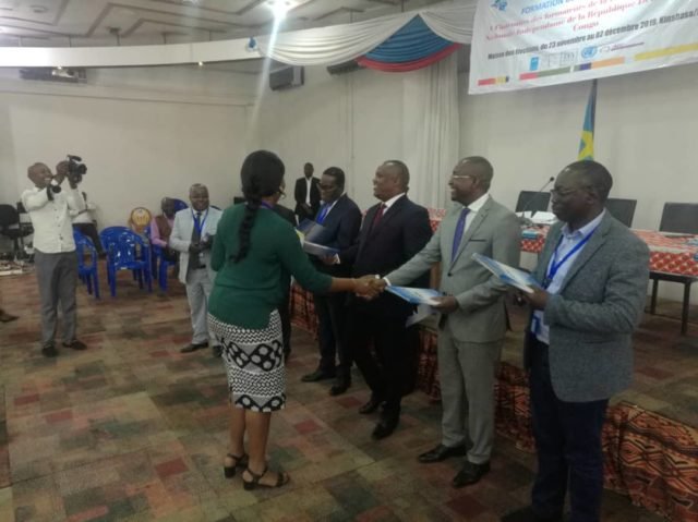 Remise des diplômes aux 26 facilitateurs BRIDGE