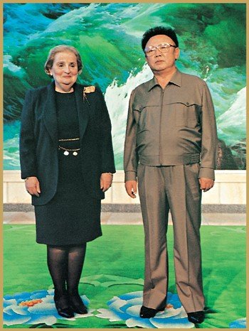 KIM JONG IL; les broches d’ALBRIGHT
