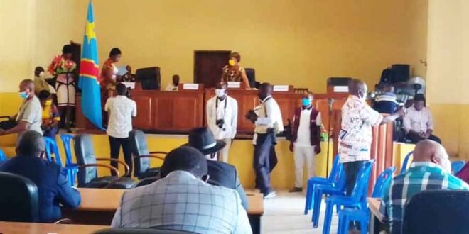 RDC : La session extraordinaire pour examiner la motion contre le gouverneur finie en queue de poisson au Maniema