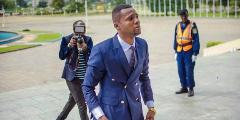 L'honorable Daniel Mbau a rehaussé de sa présence la cérémonie de prestation de serment/ Juges, Cour Constitutionnelle