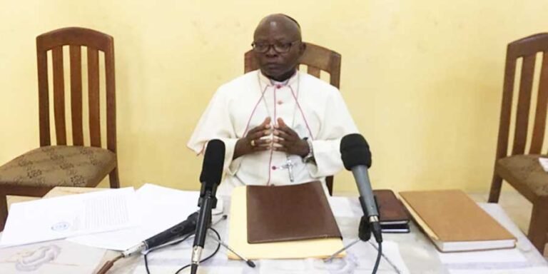 Mgr Sébastien MUYENGO évêque du diocèse d'Uvira