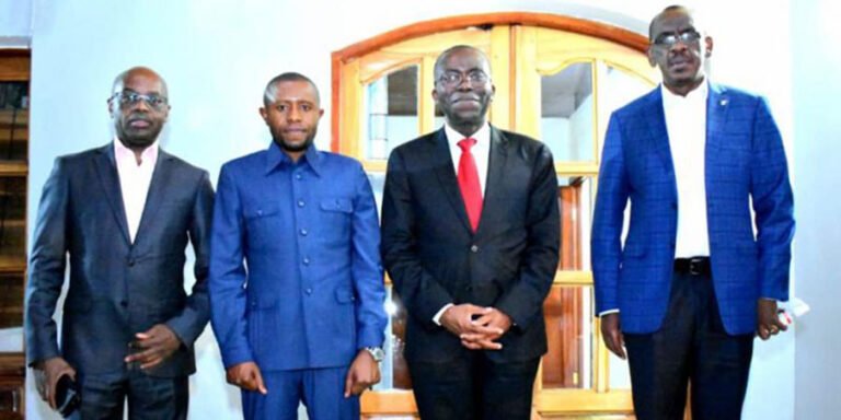 échanges entre Matata Ponyo et Carly Nzanzu