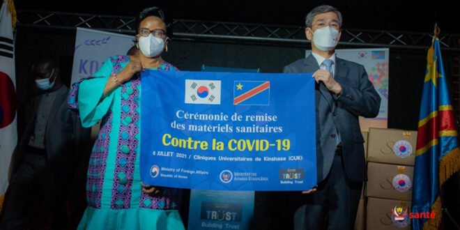 L'Agence internationale sud-coréenne de développement a remis des matériels médicaux aux Cliniques universitaires de Kinshasa