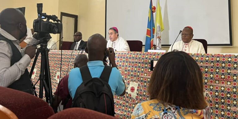 Nonce Apostolique et Cardinal Ambongo