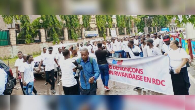 RDC : Les jeunes de Kinshasa s'engagent à intégrer l'armée et dénoncent le soutien des USA au gouvernement rwandais