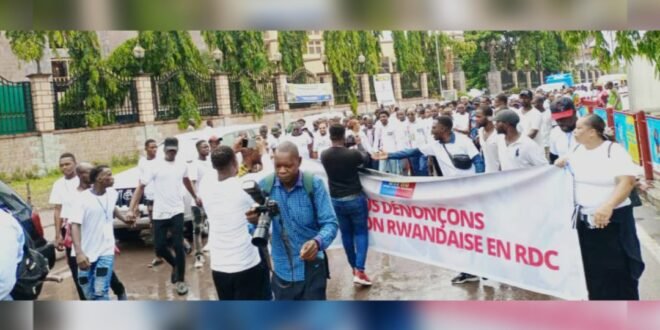 RDC : Les jeunes de Kinshasa s'engagent à intégrer l'armée et dénoncent le soutien des USA au gouvernement rwandais