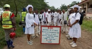 Tshopo : Marche pacifique des corps soignants après l’assassinat de leurs collègues à Isangi