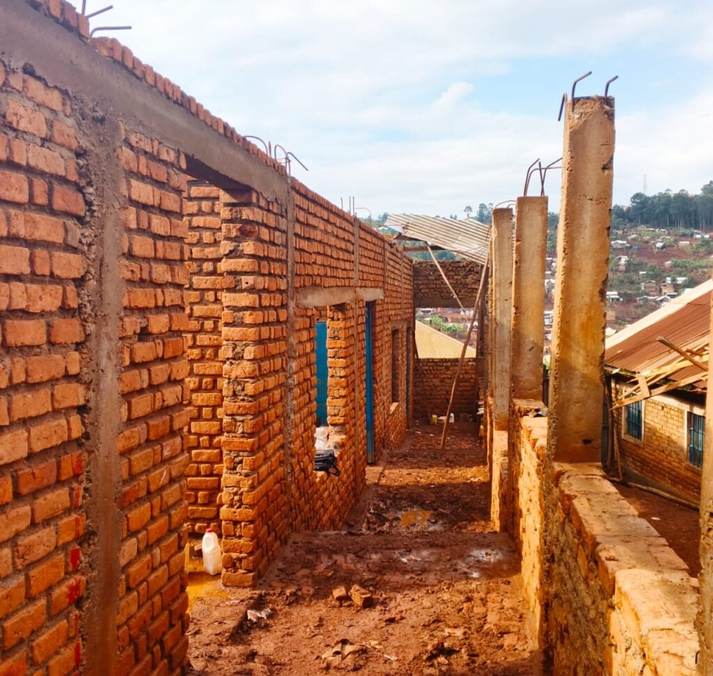 Sud-Kivu écoles, maisons d’habitations et poteaux électriques endommagées dans des fortes pluies à Mudusa