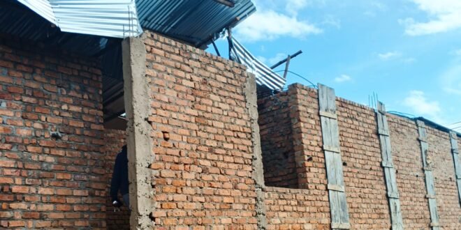 Sud-Kivu : écoles, maisons d’habitations et poteaux électriques endommagées dans des fortes pluies à Mudusa